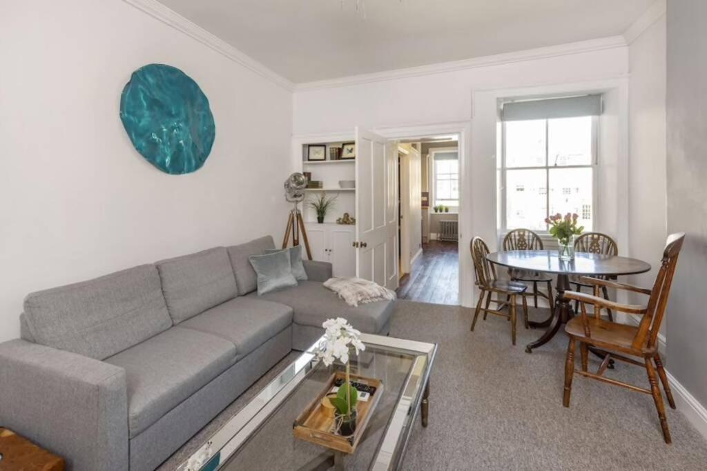 Georgian Apartment Located In The Center Of Bath. المظهر الخارجي الصورة