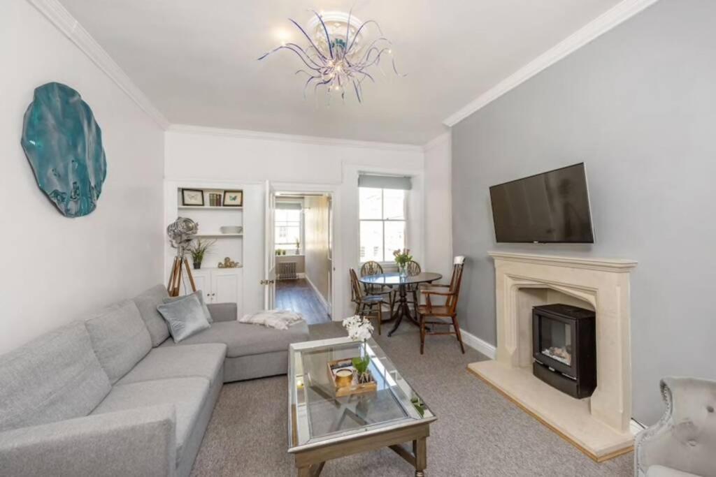 Georgian Apartment Located In The Center Of Bath. المظهر الخارجي الصورة
